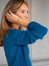 Charger l'image dans la galerie, Pull_baby_alpaga_bleu_feminin_coté