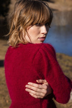 Charger l'image dans la galerie, pull adepte angora rouge