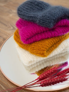 Bonnet en mohair de differentes couleurs