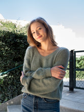 Charger l&#39;image dans la galerie, Laurette_pull_angora_kaki_doux