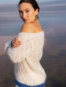 Pull_mohair_Col_V_Blanc_dentelle