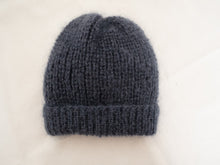 Charger l&#39;image dans la galerie, A plat du bonnet louise en mohair ardoise