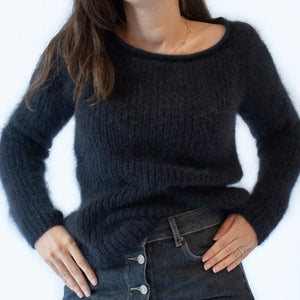 Pull pour femme noir en laine angora doux et chaud