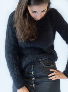 Pull pour femme noir en laine angora doux et chaud